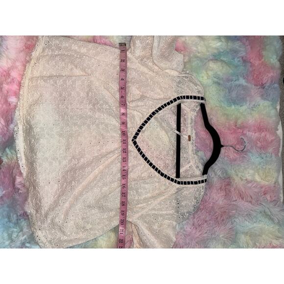 EUC Free People Eyelet Boho Blouse White XS - Picture 9 of 9